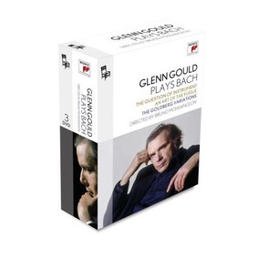 Glenn Gould - Glenn Gould Plays Bach [DVD]